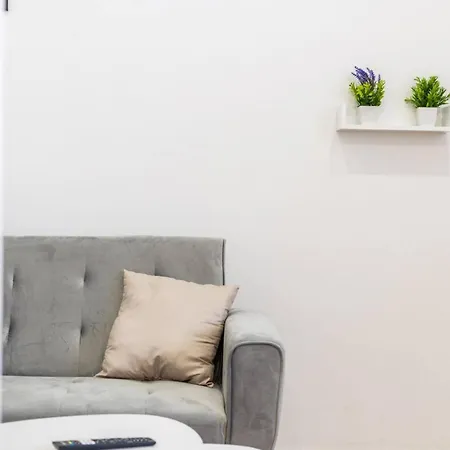 Estudio Barrio Patraix - Cerca Del Centro Апартаменты *